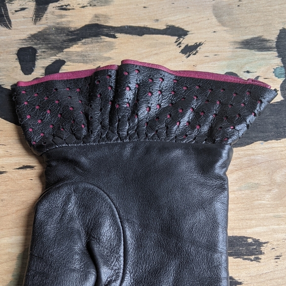 Leather gloves - 6 1/2 - Picture 6 of 10